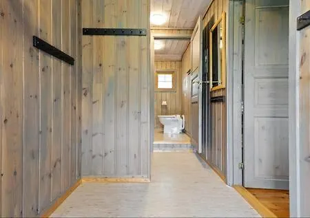 Holiday home Guest Favorite - 5 Mins From Voringsfossen *